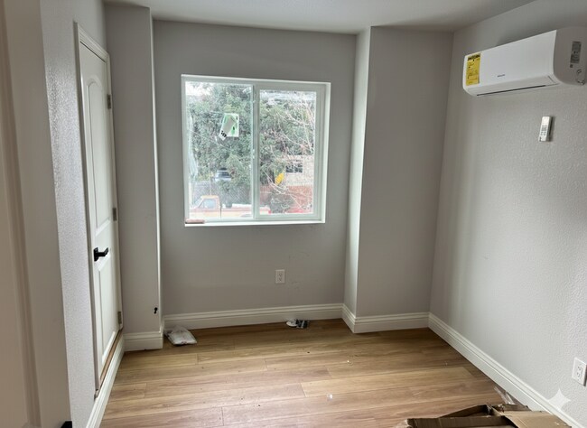 Building Photo - 949 Channing Way