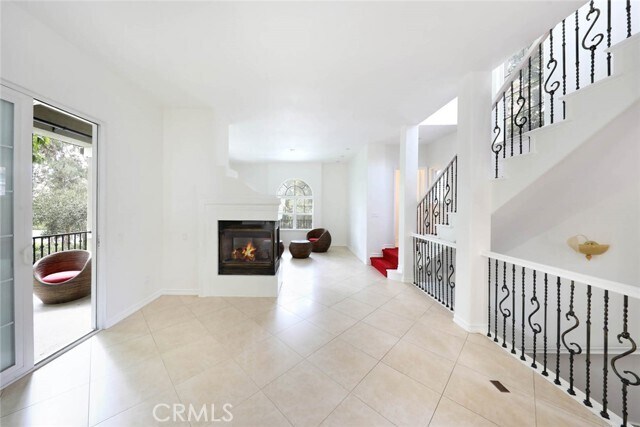 Building Photo - 21 Via Amanti