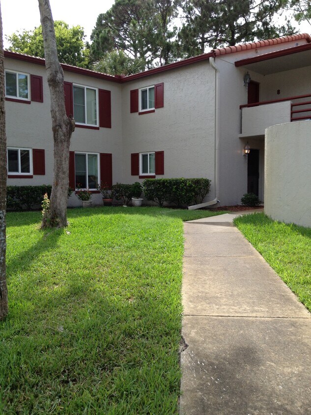 101 Bob White Ct Unit 3, Daytona Beach, FL 32119 Condo for Rent in