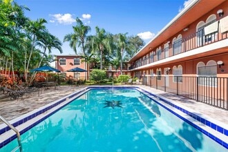 Building Photo - 1405 Miami Rd