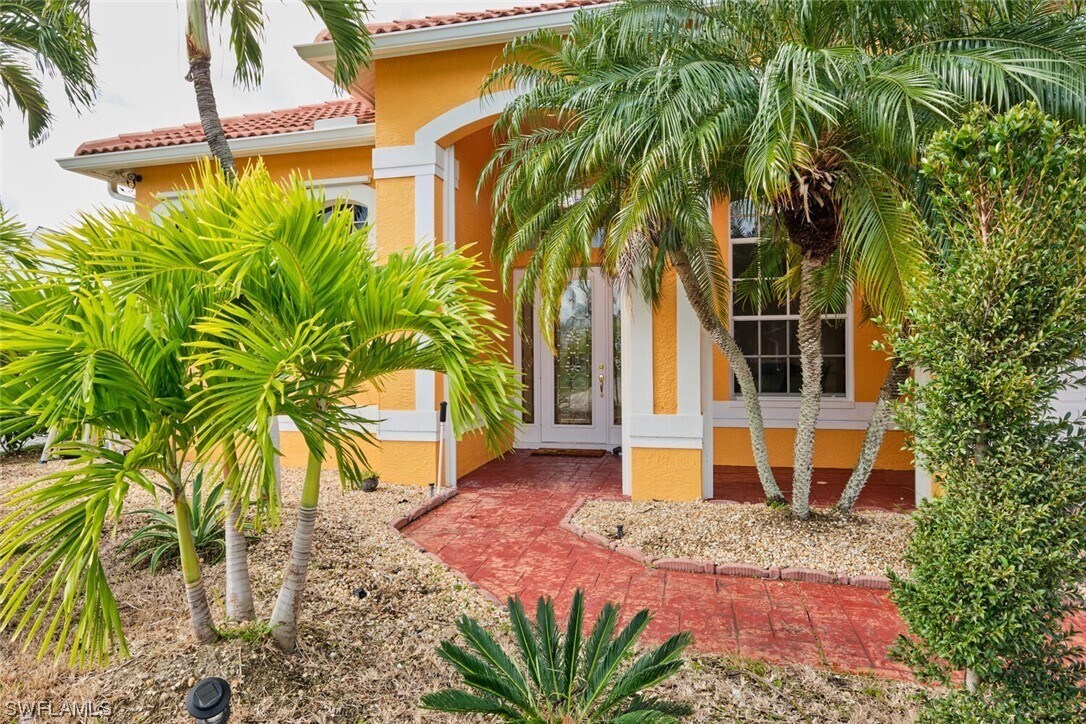 Primary Photo - 5024 SW 8th Pl