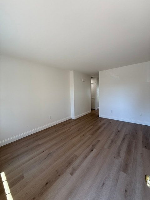 Building Photo - 853 Peach Hill Dr