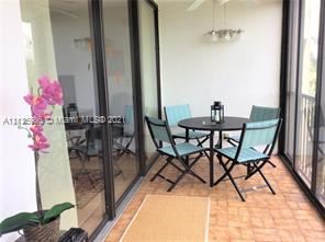 Foto del edificio - 2 br, 3 bath Condo - 16300 Golf Club Rd
