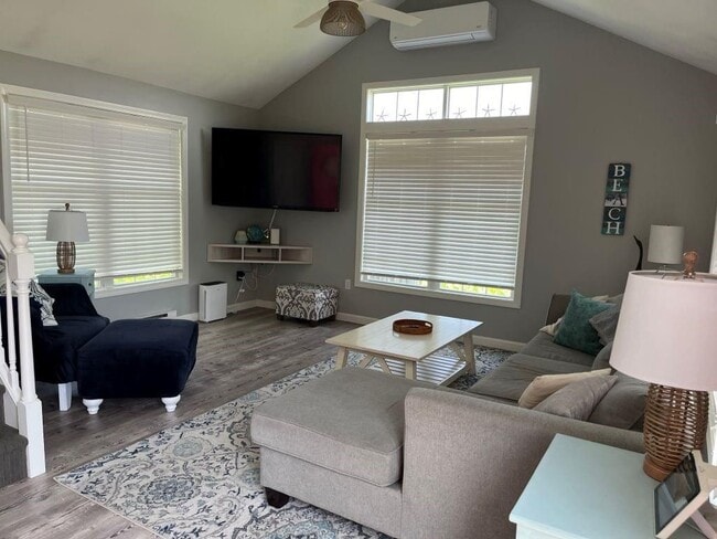 Foto del edificio - 116 Holden Rd