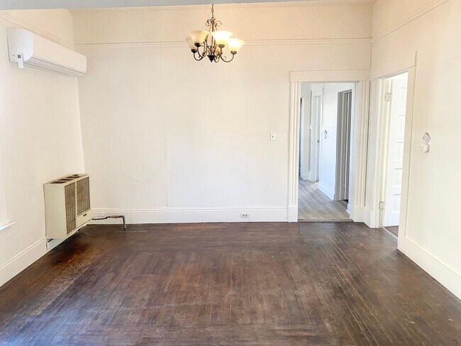 Foto del edificio - Charming 3/1 with Huge Backyard