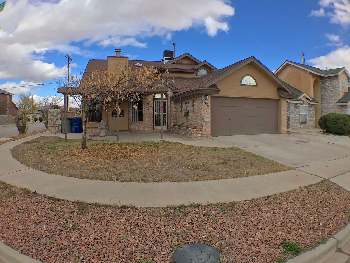 Foto principal - Northeast El Paso 3 bed with Refrig A/C an...