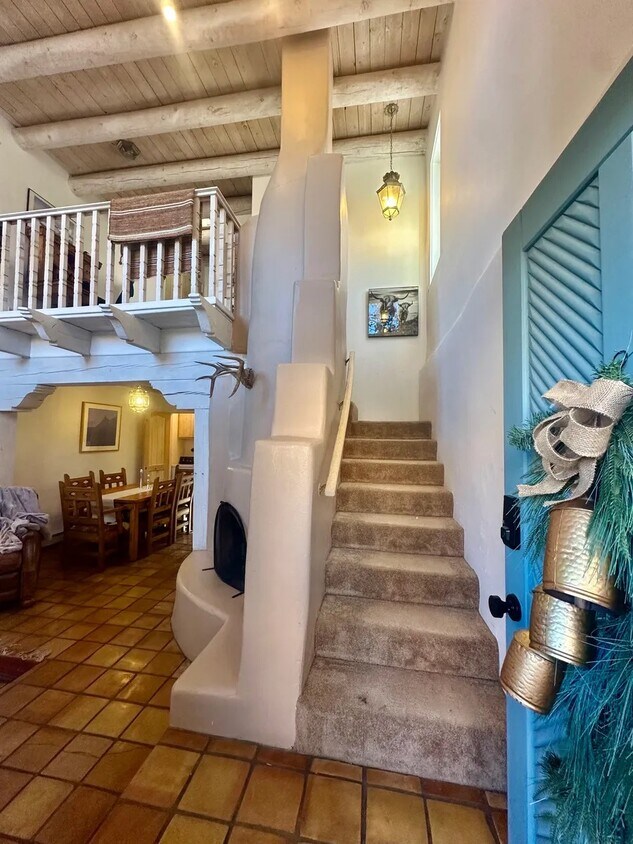 Foto principal - 624 Galisteo St