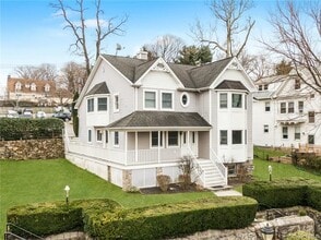 Building Photo - 122 Sagamore Rd