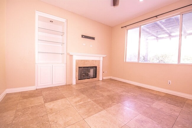 Foto del edificio - 14736 Nova Scotia Dr