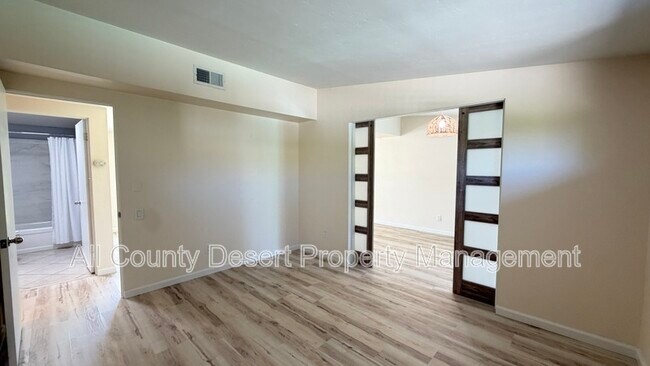 Building Photo - 74069 Velardo Dr