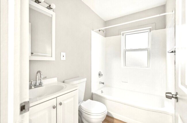 Foto del edificio - 8499 Meadow Ave