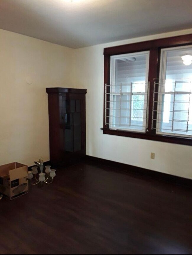 Foto del edificio - 339 Semple St