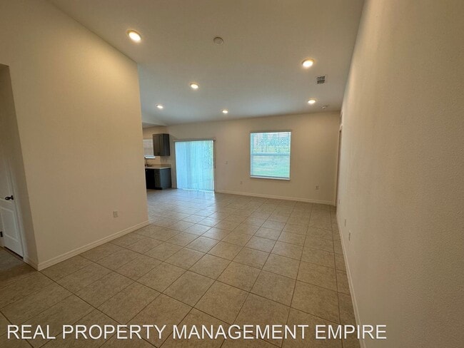 Building Photo - 3 br, 2 bath House - 2290 Tropicana Dr.
