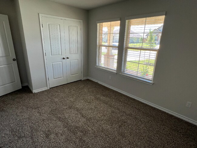 Building Photo - 10905 Hollister Ln