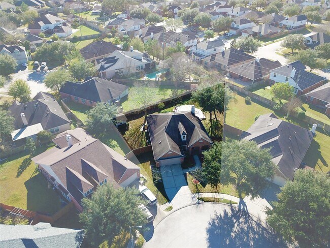 Building Photo - 5702 Fleethaven Ct