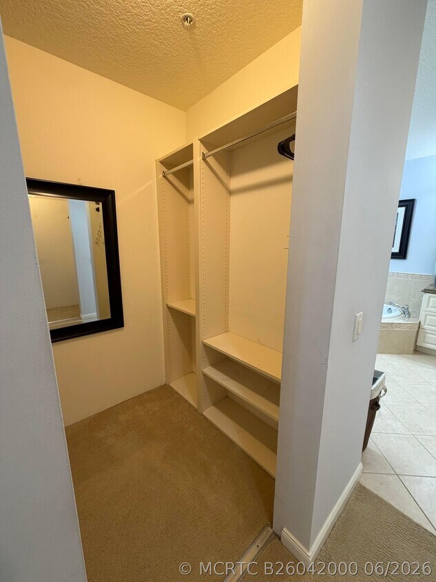 Foto del edificio - 106 Harbour Isle Dr E
