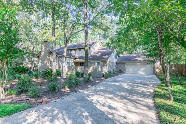 Building Photo - 10 Coralvine Ct
