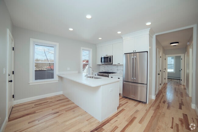 Building Photo - 25 Edison Grn