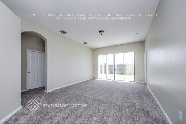 Building Photo - 2700 Port Ct