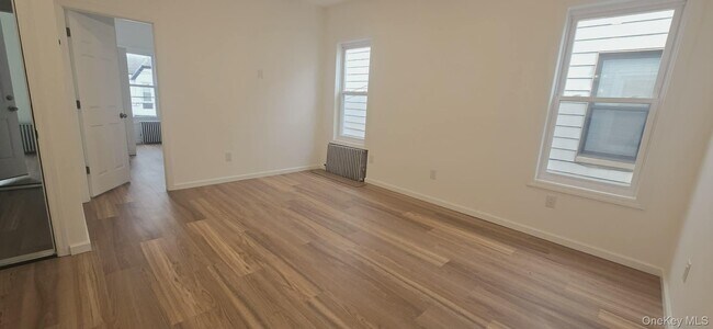 Foto del edificio - 78-29 68th Ave