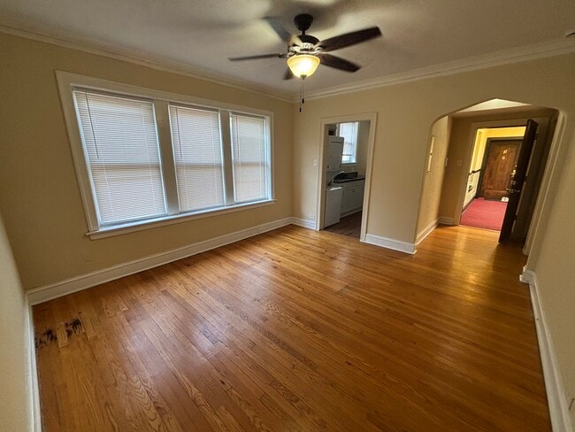 Foto del edificio - 2757 W Arthur Ave