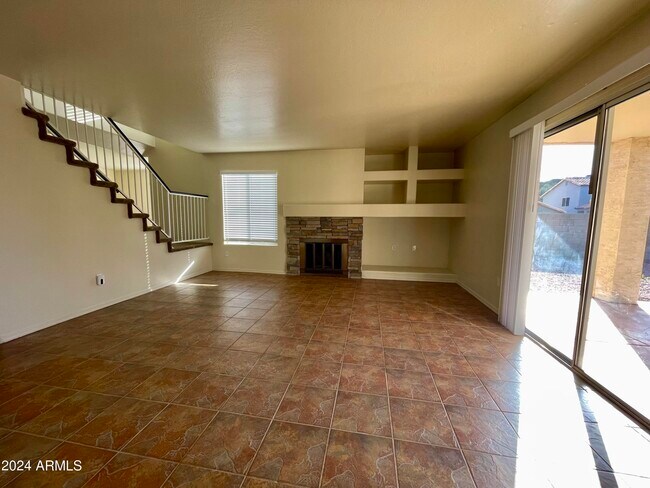 Building Photo - 1702 E Blackhawk Dr