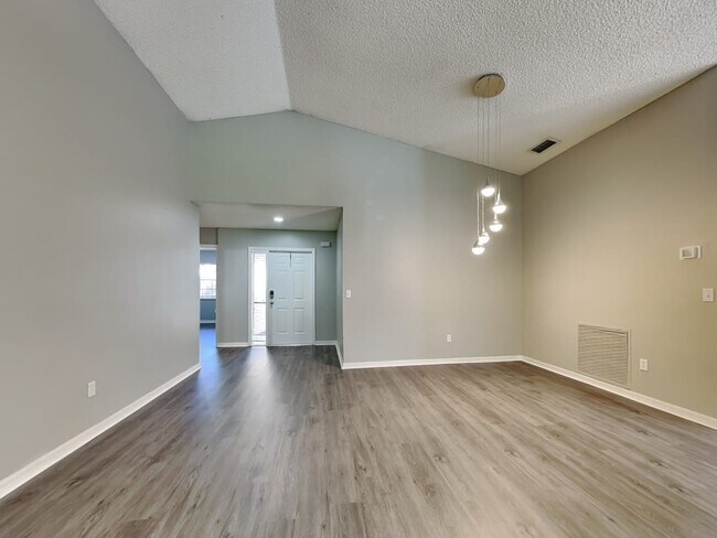 Building Photo - 361 NW 48th Ave