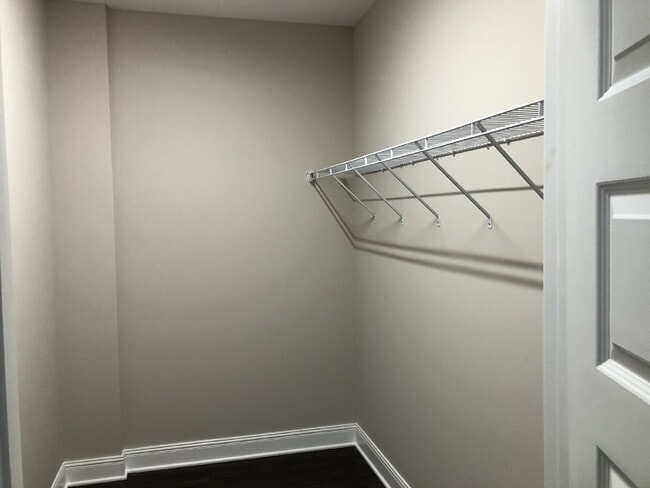 Building Photo - One BD One BA studio apartment for rent near Tennessee Tech!