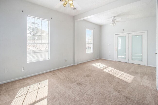 Building Photo - 1510 Truxillo St