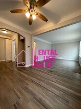 Building Photo - 14570 Cherrylawn St
