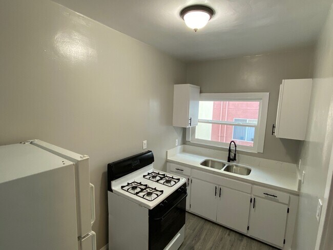 Building Photo - 438 Union Drive, Unit 306