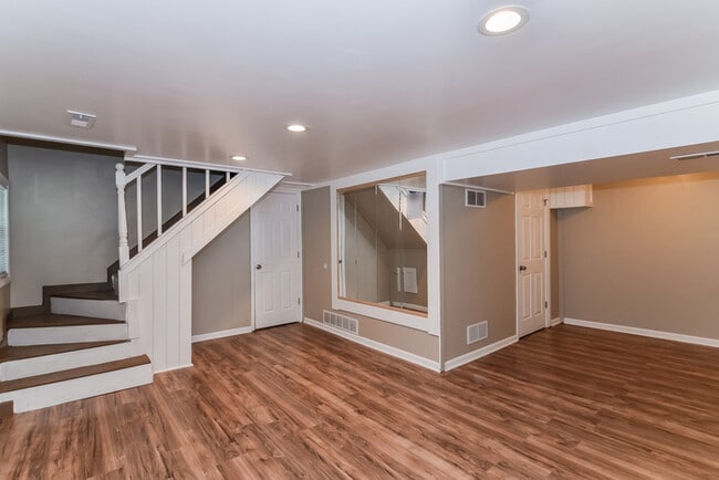 Foto del edificio - 6 Castle Ct