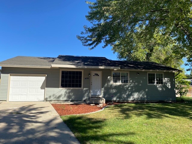 Foto principal - 406 N Shady Grove Pl