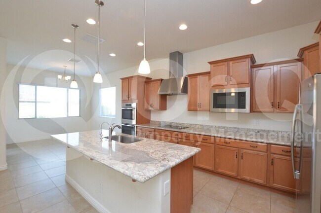 Building Photo - 2770 E Indian Wells Dr