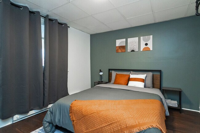 Foto del edificio - 127 Clearfield St