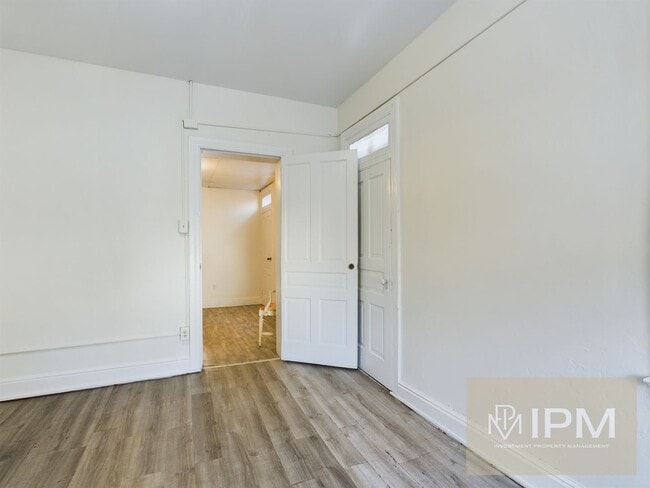 Building Photo - 319 N Penn St