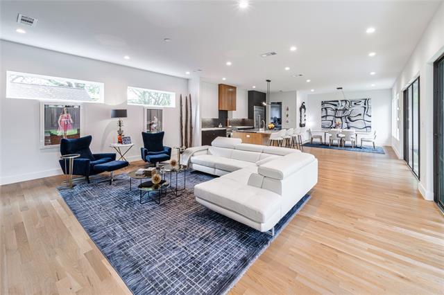 Foto del edificio - 9753 Mixon Dr