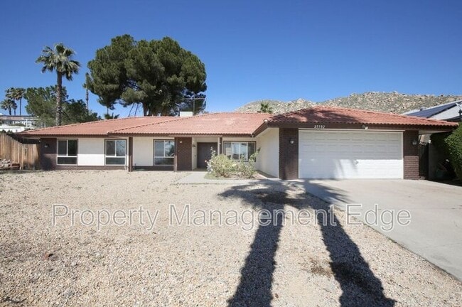 Foto del edificio - 25502 Jaclyn Ave