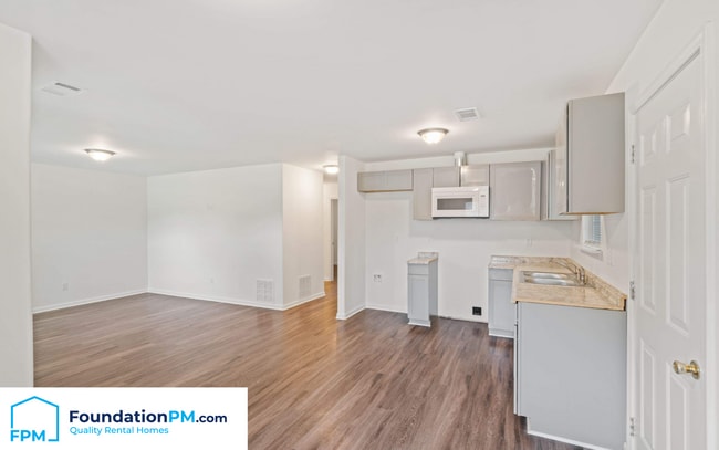 Foto del edificio - 4269 Tomahawk St