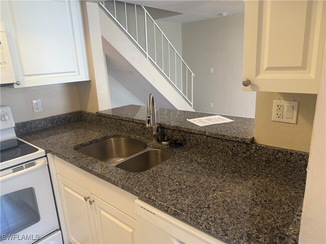 Building Photo - 3265 Prince Edward Island Cir