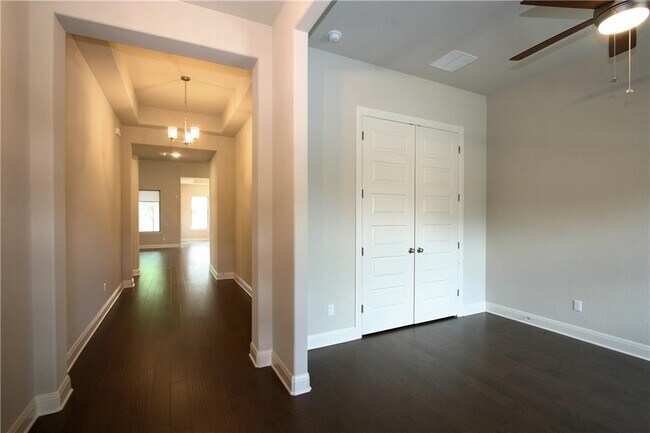 Foto del edificio - 312 Buffalo Cave Rd