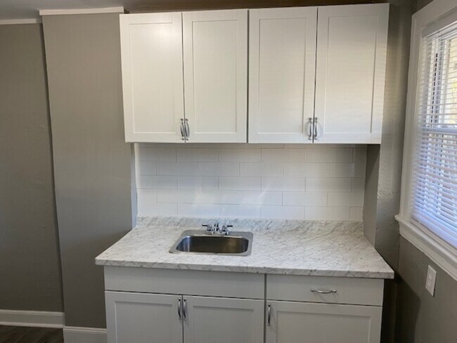 Foto del edificio - 2239 Homestead Dr