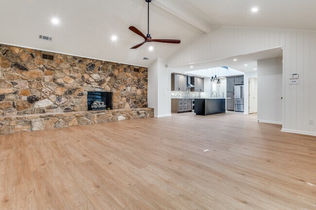 Foto del edificio - 9805 Airline Rd