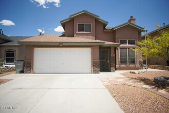 Building Photo - 7133 Mesquite Tree Ln