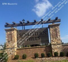 Building Photo - 411 Daffodil Ln