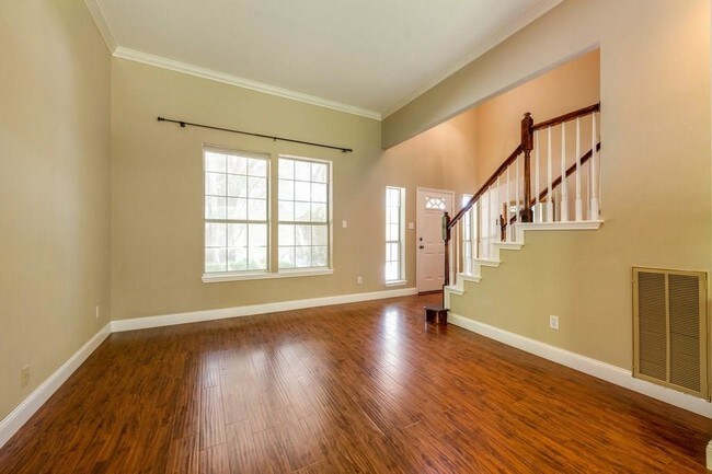 Foto del edificio - 3801 Caney Creek Rd