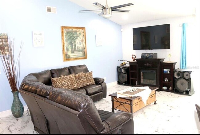 Foto del edificio - 2609 Mill Run Blvd