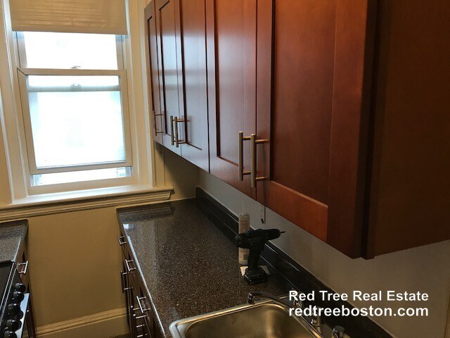 Building Photo - 1179 Boylston St