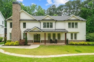 Building Photo - 2571 Winding Ln NE