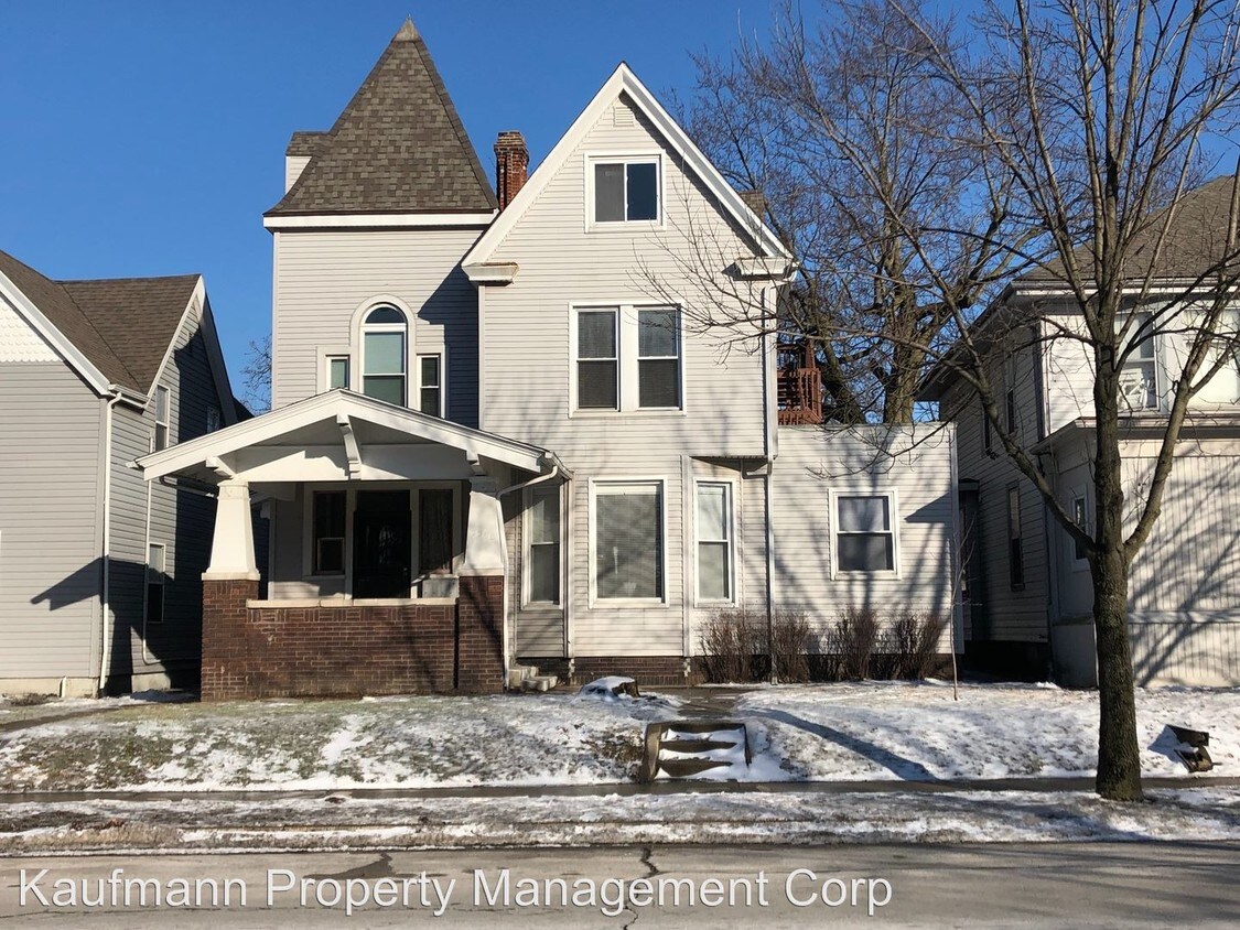 Primary Photo - 2205 S Calhoun St